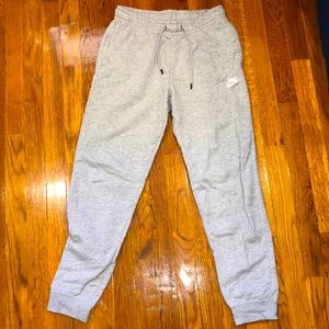 Woman’s Barely Worn Nike Sweatpants